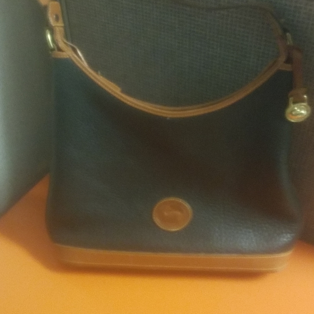 Dooney and Bourke vintage shoulder bag